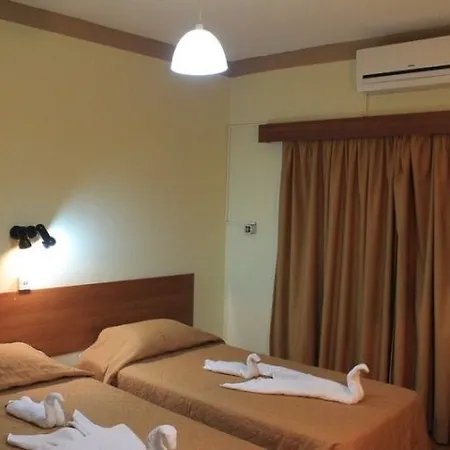 Nick's 公寓式酒店 2*