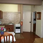 Aparthotel Nick's