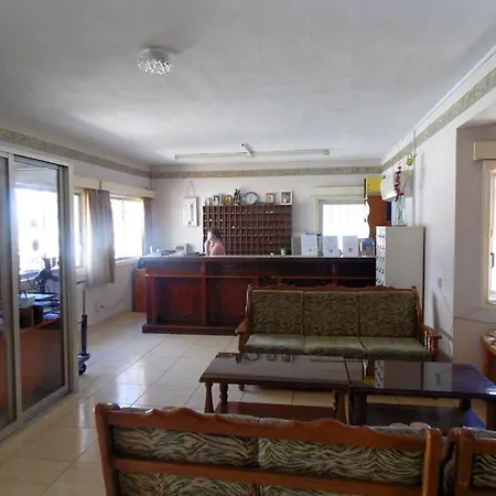 Aparthotel Nick's 2*